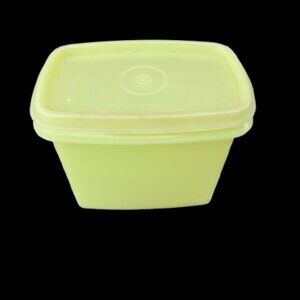 Vintage Tupperware Container Shelf Saver Rectangle Yellow w/ Lid #1243